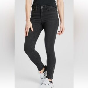 Athleta Sculptek Skinny Jeans Zipper Detail Size 2